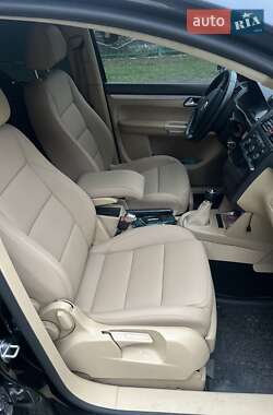 Минивэн Volkswagen Touran 2006 в Луцке Минивэн Volkswagen Touran 2006 в Луцке