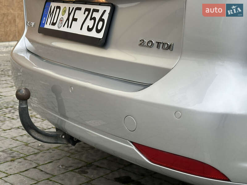Минивэн Volkswagen Touran 2013 в Дрогобыче