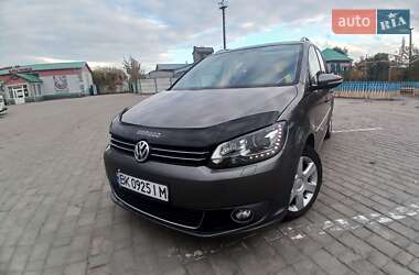 Минивэн Volkswagen Touran 2010 в Ковеле