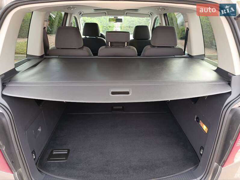 Минивэн Volkswagen Touran 2009 в Бердичеве