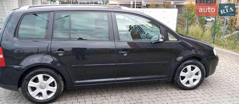 Мінівен Volkswagen Touran 2004 в Івано-Франківську фото 13 Мінівен Volkswagen Touran 2004 в Івано-Франківську