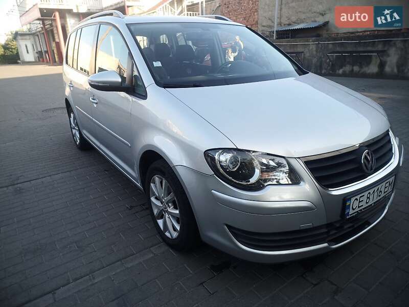 Минивэн Volkswagen Touran 2010 в Черновцах фото 2 Минивэн Volkswagen Touran 2010 в Черновцах
