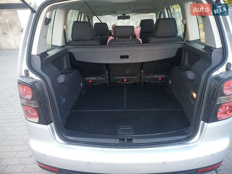 Минивэн Volkswagen Touran 2010 в Черновцах фото 15 Минивэн Volkswagen Touran 2010 в Черновцах