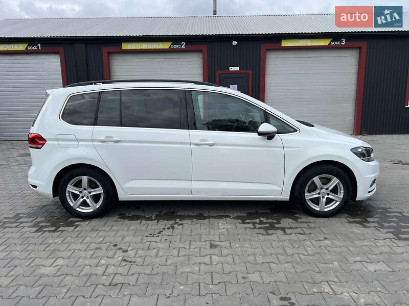 Микровэн Volkswagen Touran 2018 в Луцке