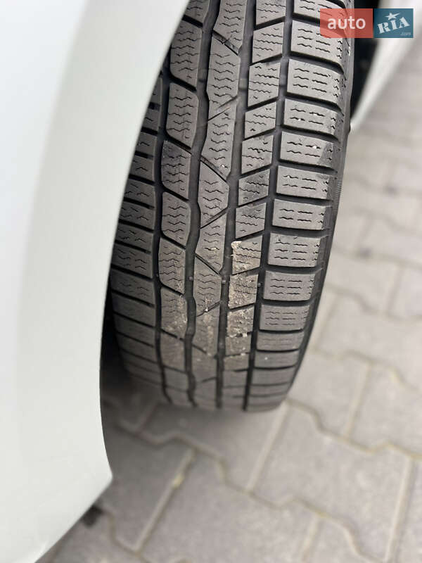 Микровэн Volkswagen Touran 2018 в Луцке