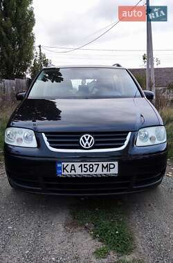 Минивэн Volkswagen Touran 2004 в Киеве