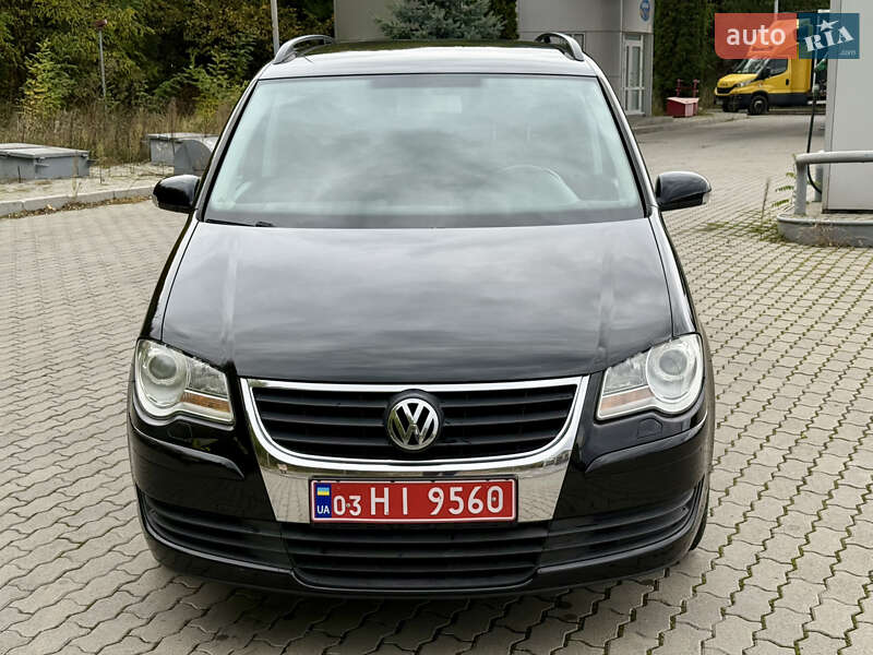 Минивэн Volkswagen Touran 2008 в Могилев-Подольске фото 11 Минивэн Volkswagen Touran 2008 в Могилев-Подольске