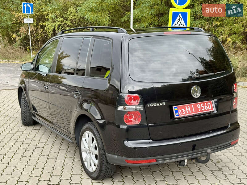 Минивэн Volkswagen Touran 2008 в Могилев-Подольске фото 13 Минивэн Volkswagen Touran 2008 в Могилев-Подольске