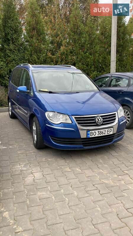 Минивэн Volkswagen Touran 2007 в Тернополе