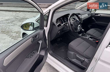 Микровэн Volkswagen Touran 2021 в 