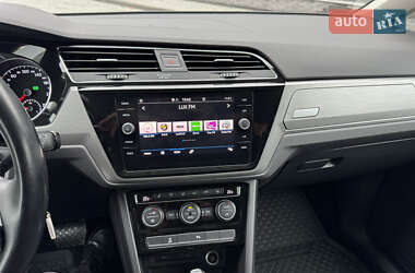 Микровэн Volkswagen Touran 2021 в 