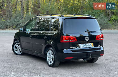 Минивэн Volkswagen Touran 2012 в 