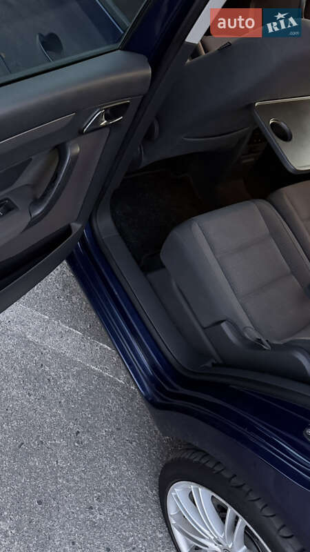 Минивэн Volkswagen Touran 2006 в Шепетовке