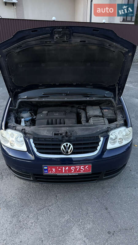 Минивэн Volkswagen Touran 2006 в Шепетовке
