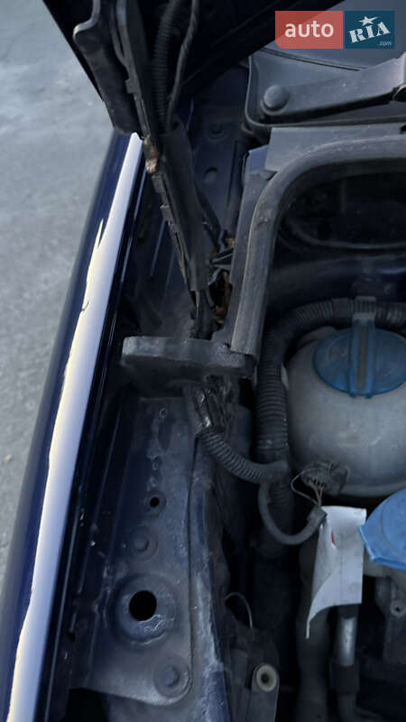 Минивэн Volkswagen Touran 2006 в Шепетовке