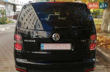 Минивэн Volkswagen Touran 2008 в 