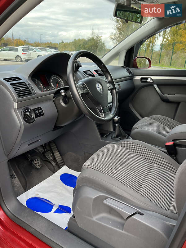 Минивэн Volkswagen Touran 2005 в Луцке фото 18 Минивэн Volkswagen Touran 2005 в Луцке