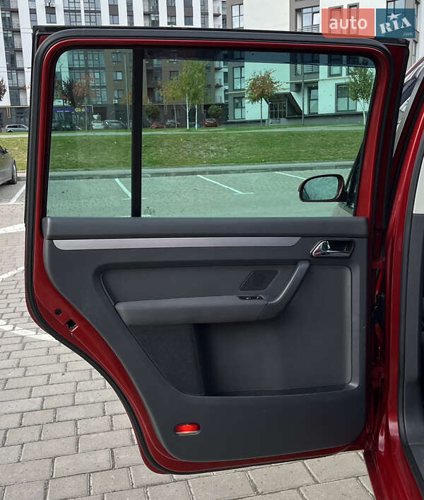 Минивэн Volkswagen Touran 2005 в Луцке фото 24 Минивэн Volkswagen Touran 2005 в Луцке