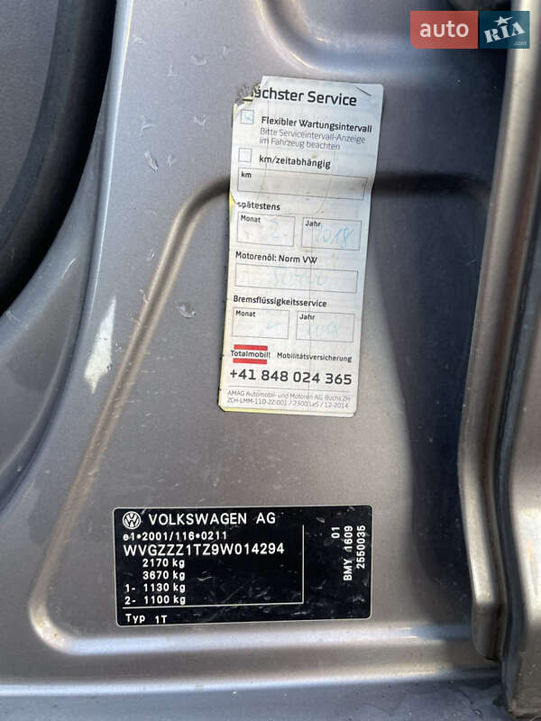 Минивэн Volkswagen Touran 2008 в Сарнах