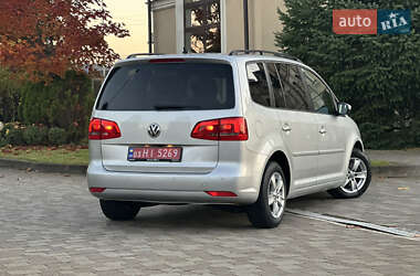 Минивэн Volkswagen Touran 2013 в 