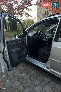 Минивэн Volkswagen Touran 2013 в 