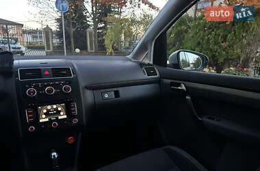 Минивэн Volkswagen Touran 2013 в 