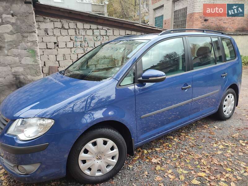 Минивэн Volkswagen Touran 2010 в Житомире фото 4 Минивэн Volkswagen Touran 2010 в Житомире
