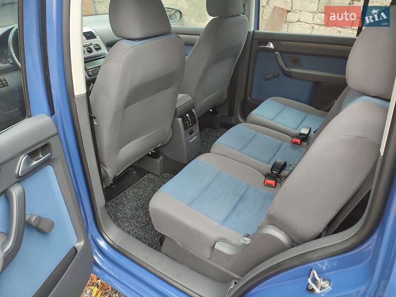 Минивэн Volkswagen Touran 2010 в Житомире фото 14 Минивэн Volkswagen Touran 2010 в Житомире