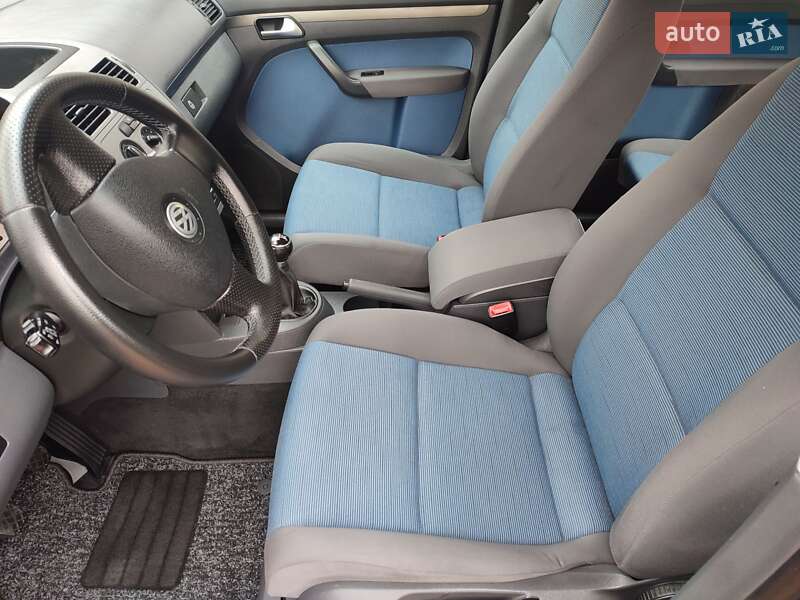 Минивэн Volkswagen Touran 2010 в Житомире фото 30 Минивэн Volkswagen Touran 2010 в Житомире