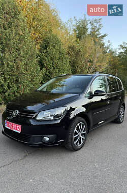 Минивэн Volkswagen Touran 2012 в 