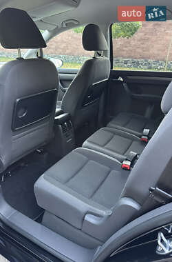 Минивэн Volkswagen Touran 2012 в 