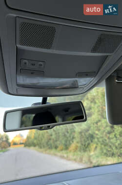 Минивэн Volkswagen Touran 2012 в 