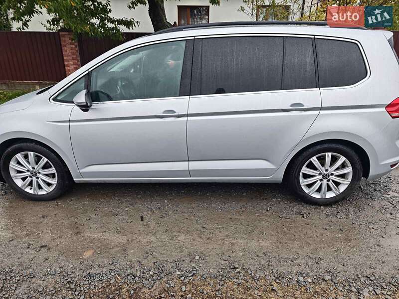 Мікровен Volkswagen Touran 2020 в Дубні фото 2 Мікровен Volkswagen Touran 2020 в Дубні