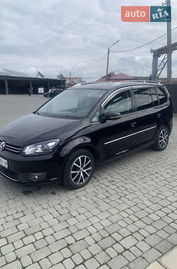 Минивэн Volkswagen Touran 2011 в Мукачево