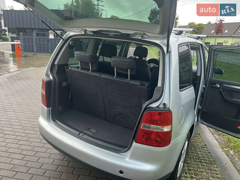 Минивэн Volkswagen Touran 2003 в Львове