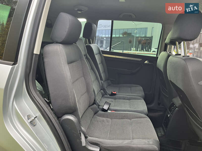 Минивэн Volkswagen Touran 2003 в Львове