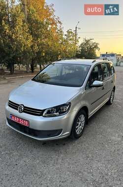 Volkswagen Touran 2011
