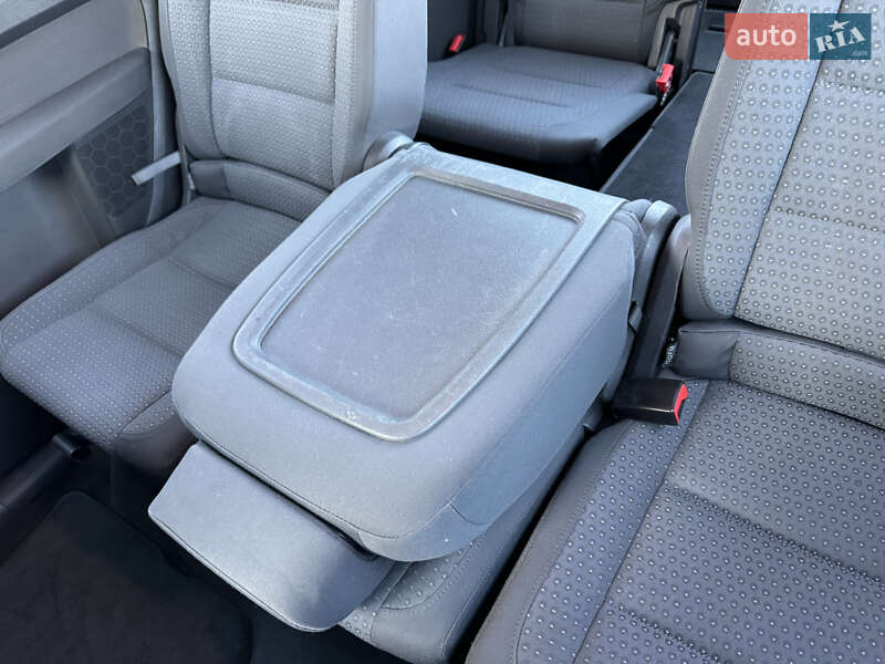 Мінівен Volkswagen Touran 2006 в Дрогобичі