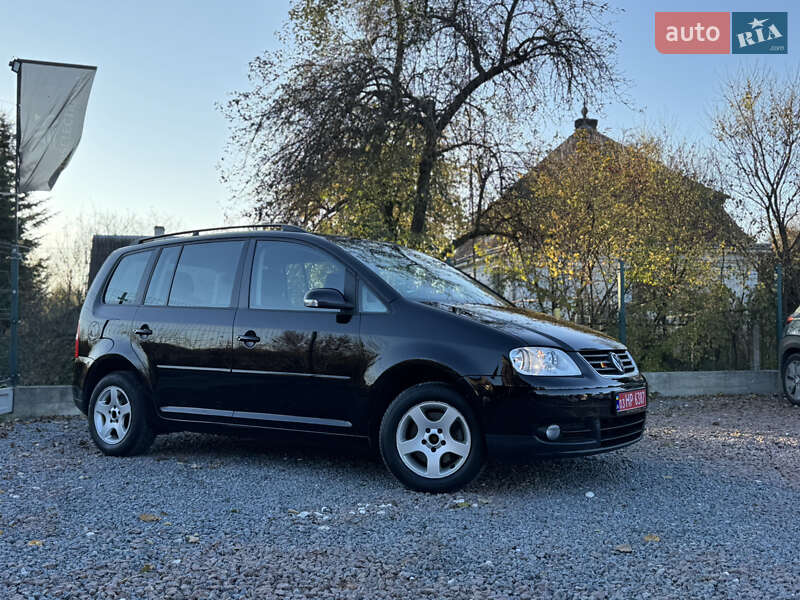 Мінівен Volkswagen Touran 2006 в Дрогобичі
