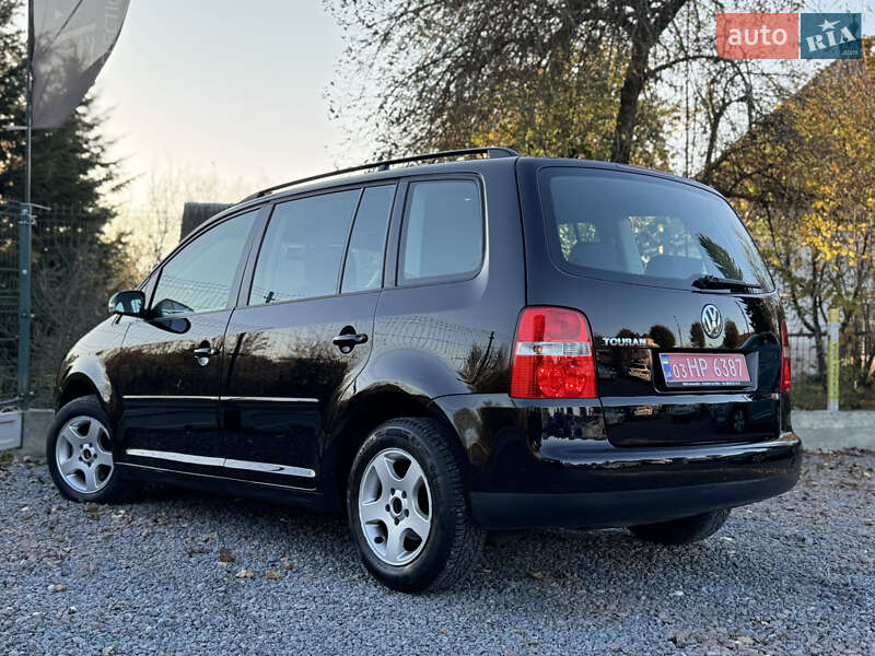 Мінівен Volkswagen Touran 2006 в Дрогобичі