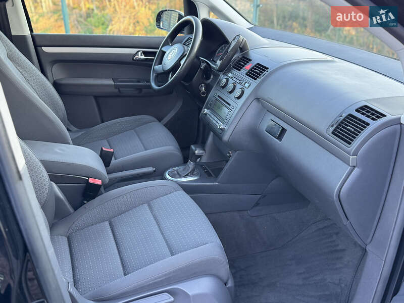 Мінівен Volkswagen Touran 2006 в Дрогобичі