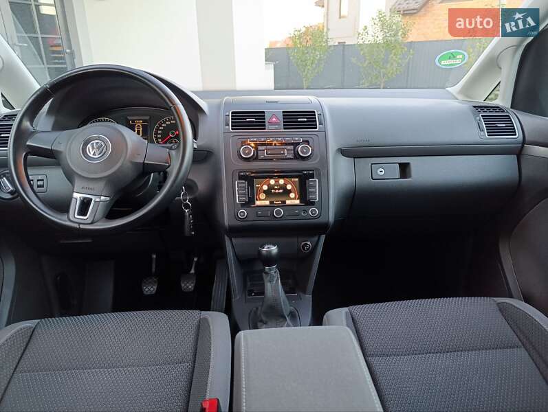 Минивэн Volkswagen Touran 2011 в Ивано-Франковске фото 24 Минивэн Volkswagen Touran 2011 в Ивано-Франковске