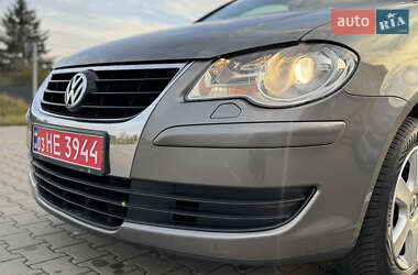 Минивэн Volkswagen Touran 2007 в 