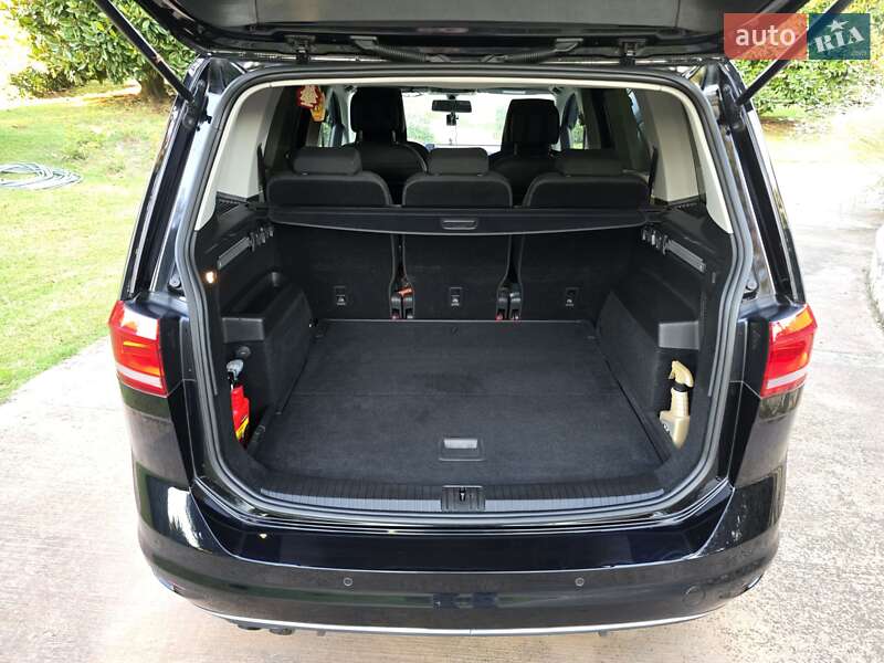 Мікровен Volkswagen Touran 2017 в Бориславі