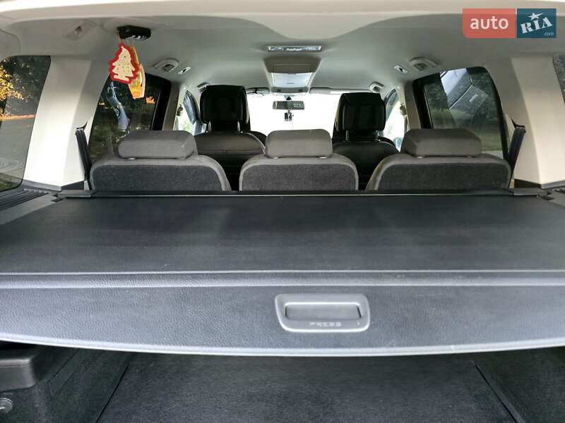 Мікровен Volkswagen Touran 2017 в Бориславі