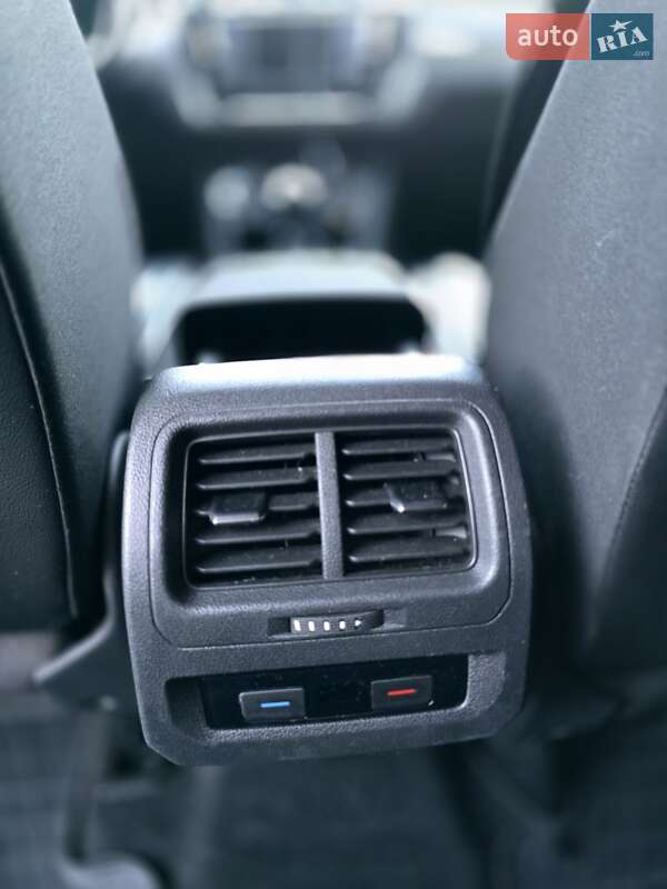 Мікровен Volkswagen Touran 2017 в Бориславі