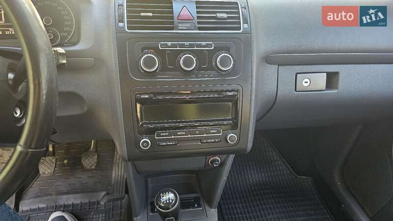 Минивэн Volkswagen Touran 2014 в Тернополе фото 15 Минивэн Volkswagen Touran 2014 в Тернополе