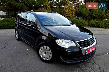 Минивэн Volkswagen Touran 2010 в Полтаве