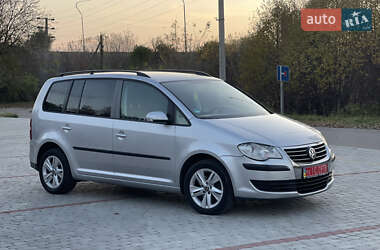 Минивэн Volkswagen Touran 2007 в 