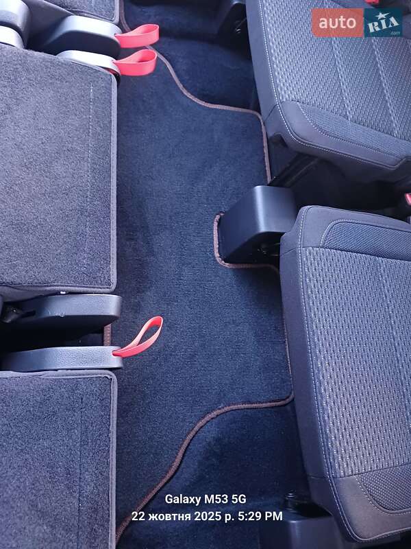 Микровэн Volkswagen Touran 2017 в Каменец-Подольском фото 16 Микровэн Volkswagen Touran 2017 в Каменец-Подольском